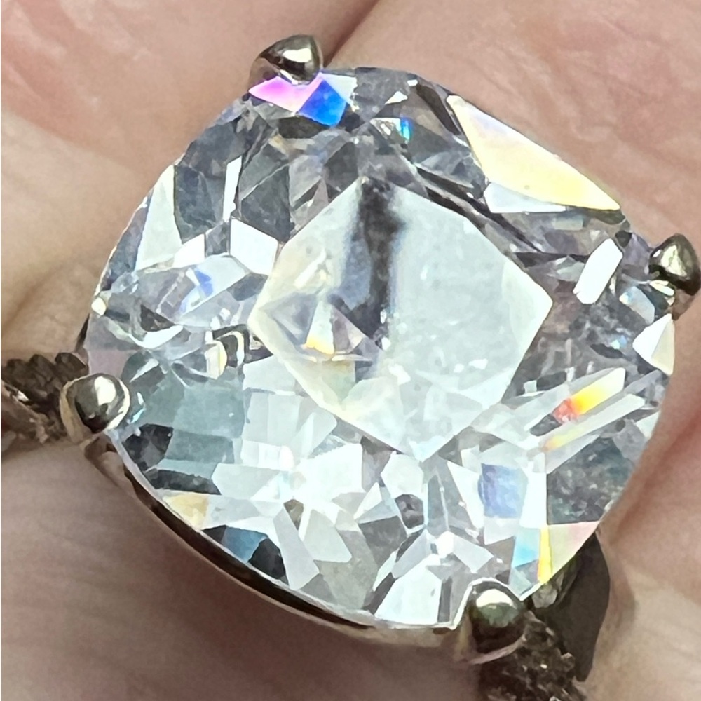 Solitaire Ring - Picture 6 of 6